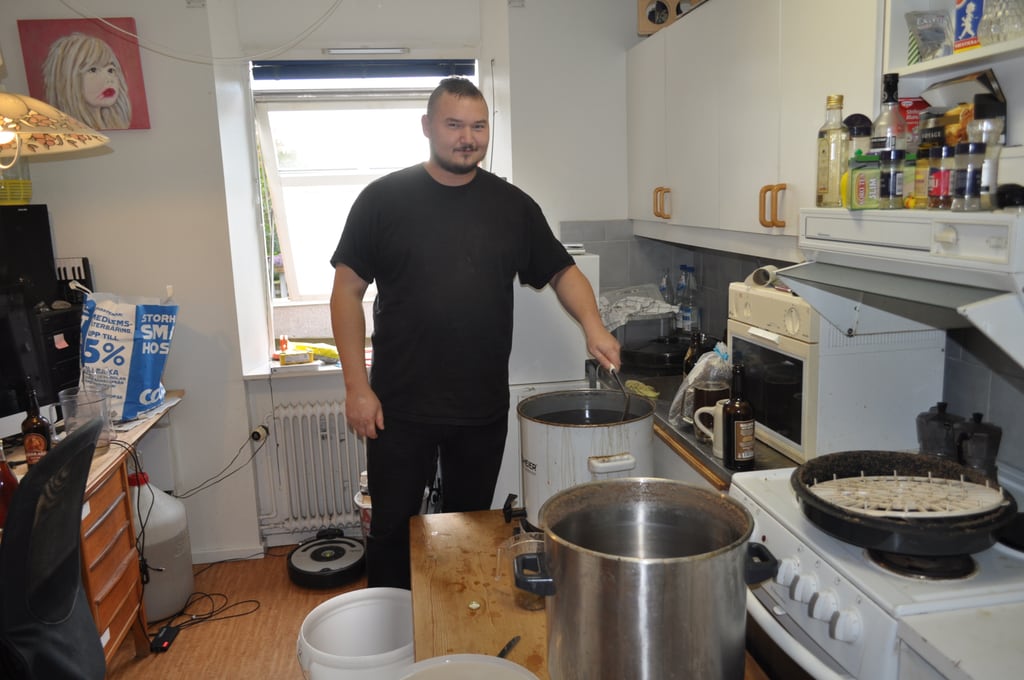 Mixing Black Lager