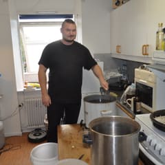 Mixing Black Lager