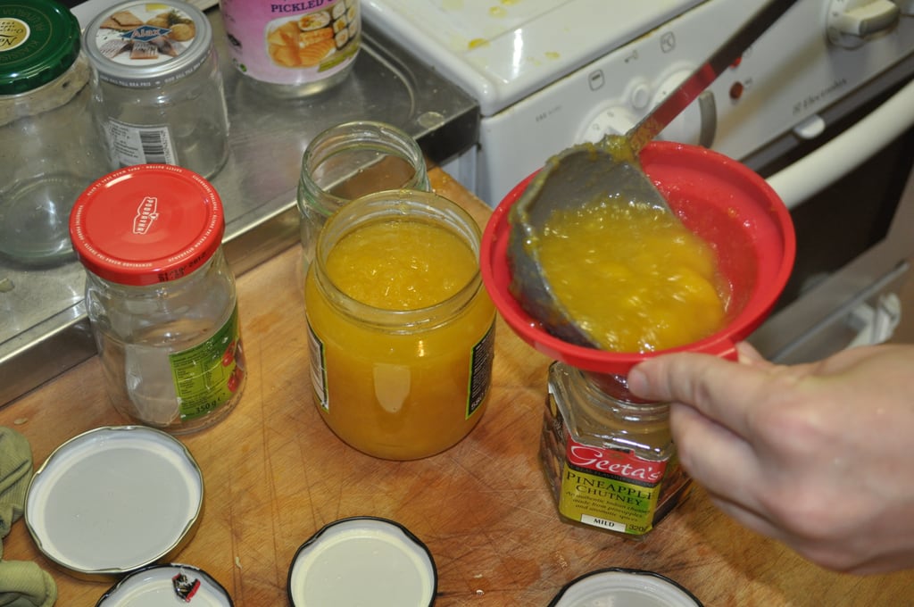 Pumpkin Ginger Marmalade - filling into glas