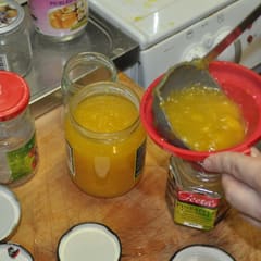 Pumpkin Ginger Marmalade - filling into glas