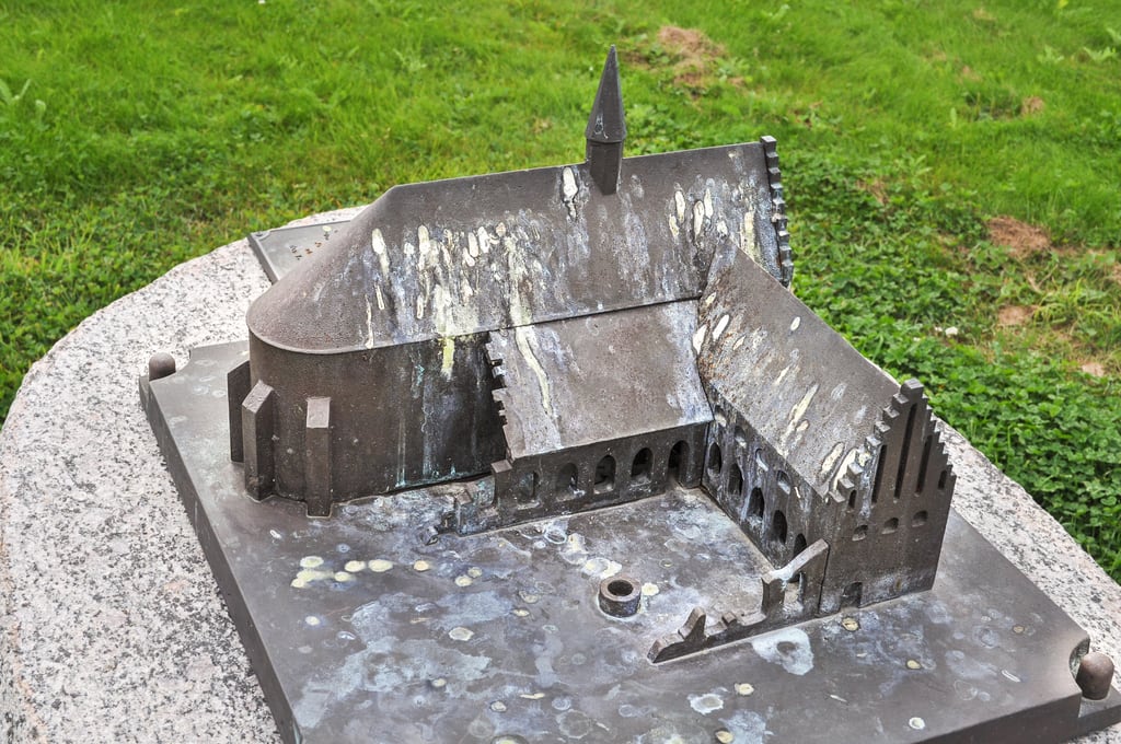 Shitty cathedral