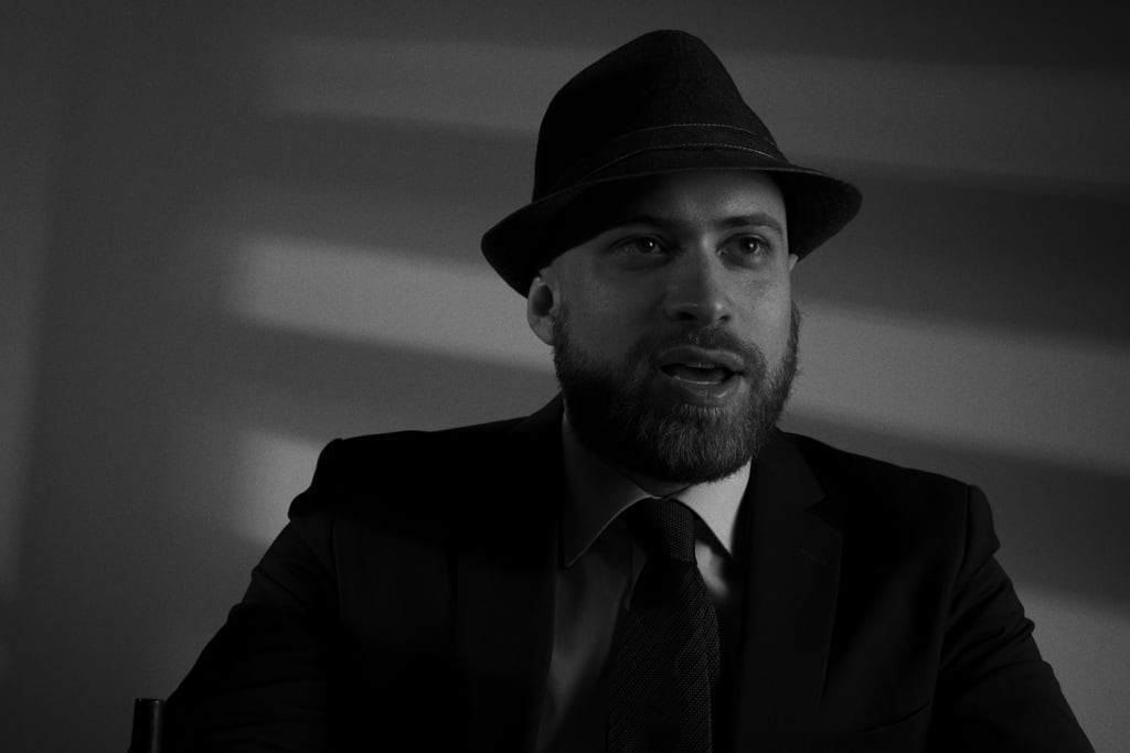 Private Investigator - Gilles