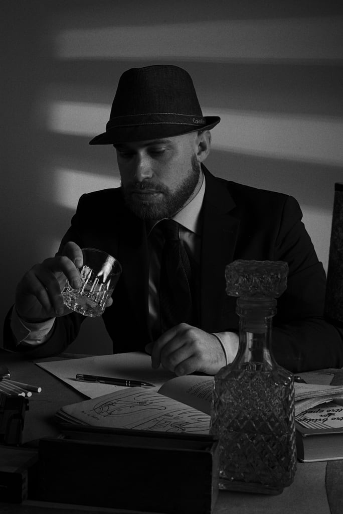 Private Investigator - Gilles