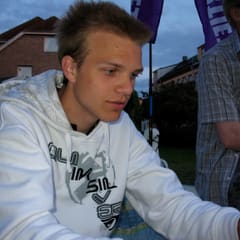 Robin unterhält