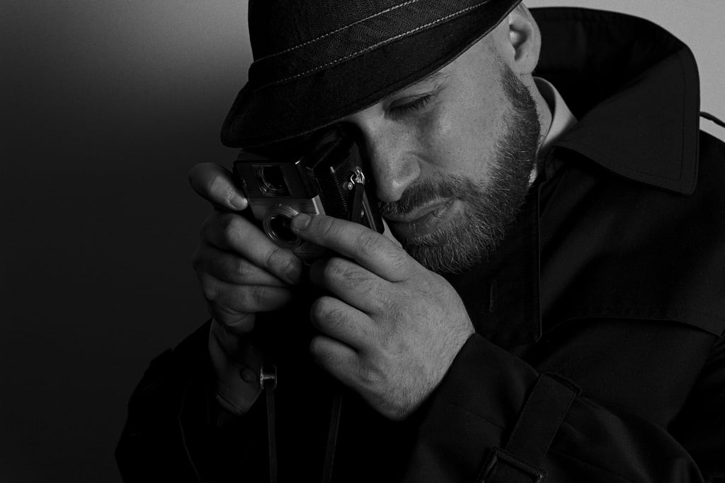 Private Investigator - Gilles