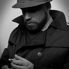 Private Investigator - Gilles