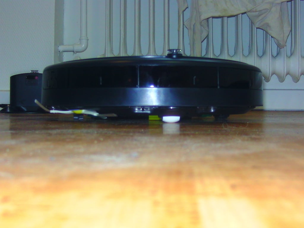 Roomba von der Seite