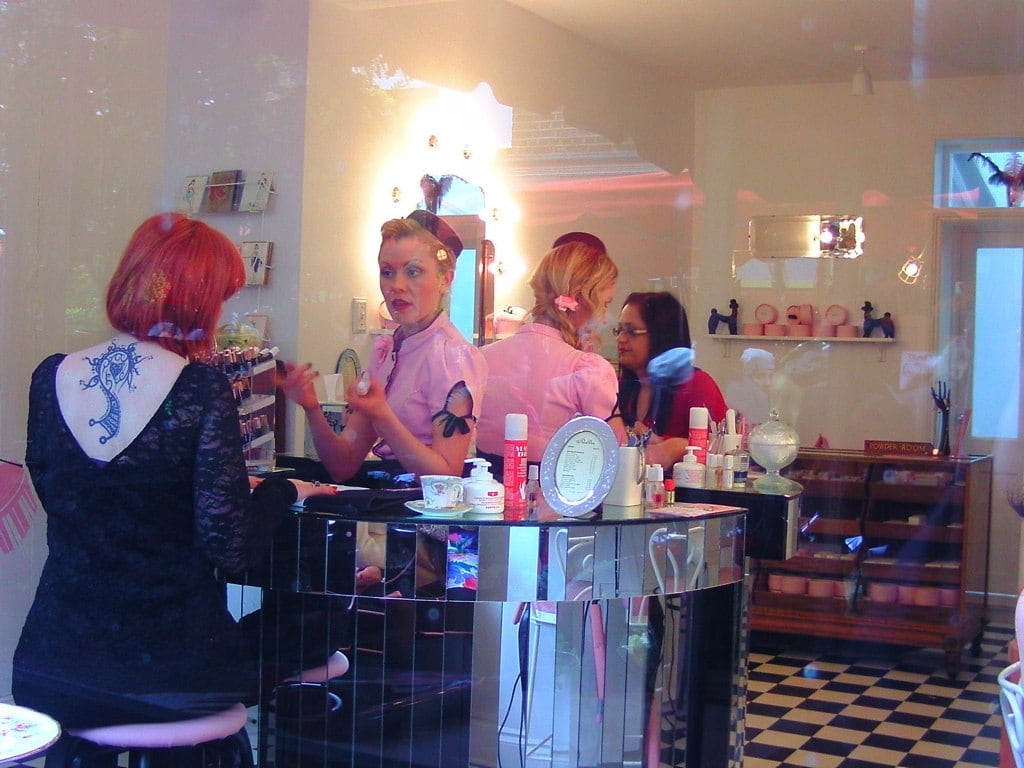 '50ies manicure studio