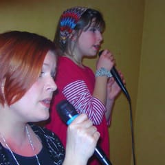Vlona & L. @ SingStar