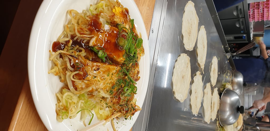 Okonomyaki Hiroshima style - Japan 2020