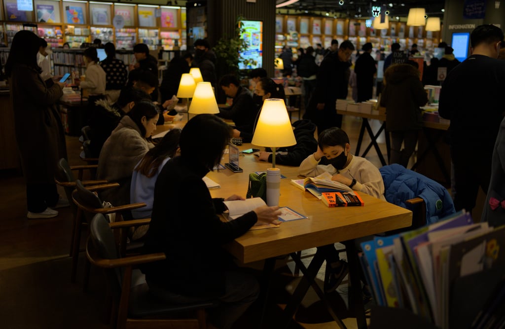Hyundai-Bookstore_0009
