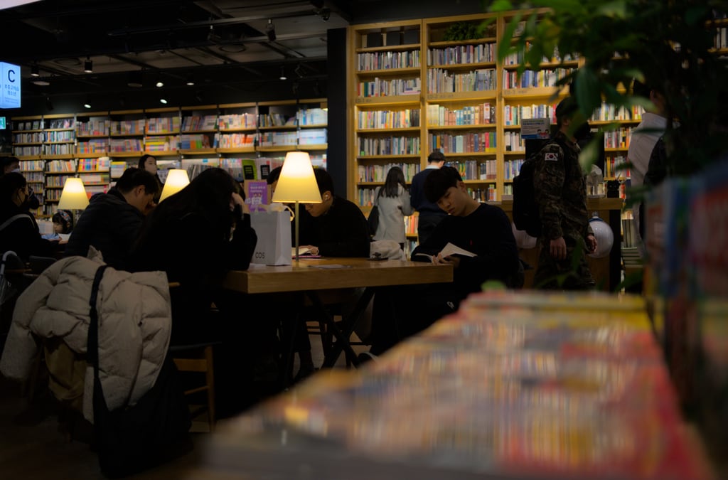 Hyundai-Bookstore_0004