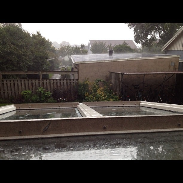 It is raining cats and dogs!